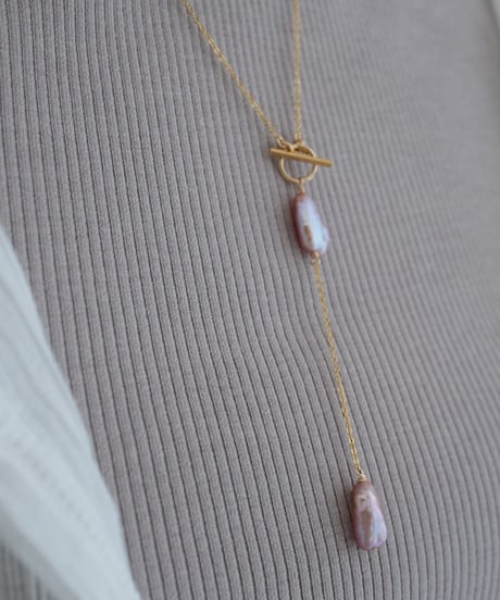 Mauve 2 station mantel necklace
