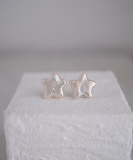 Hoshi stud pierce