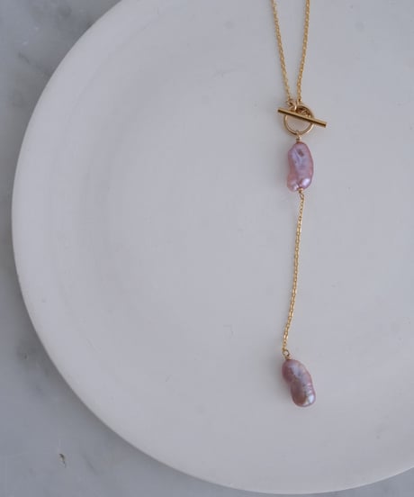 Mauve 2 station mantel necklace