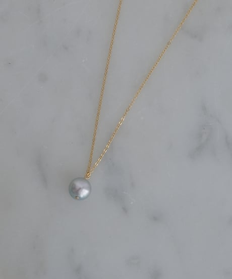 Akoya gray  necklace