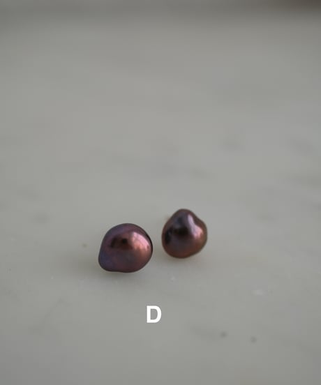 Marron stud pierce