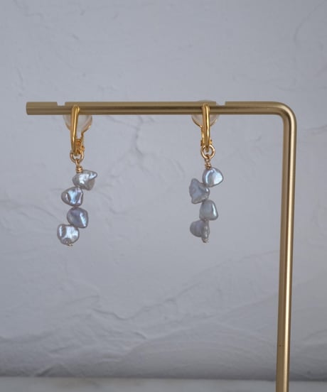 Petal random GY earring