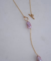 Mauve 2 station mantel necklace