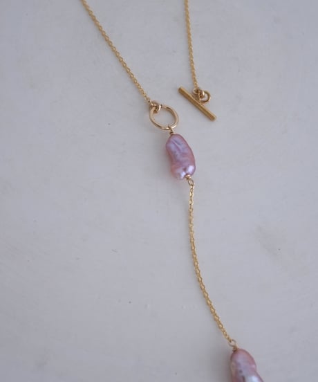 Mauve 2 station mantel necklace