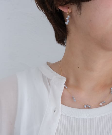 Petal random GY earring