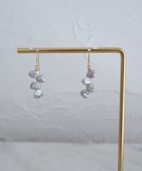 Petal random GY hook pierce