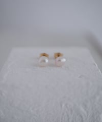 Poppy stud pierce