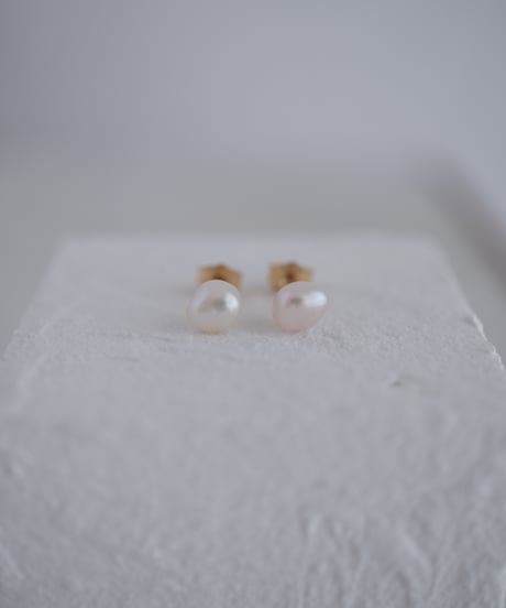 Poppy stud pierce