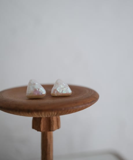 Triangle stud pierce
