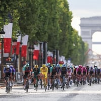 【予約販売：8月16日までオーダー受付】A2 Photo Panel -  Champs-Élysées TDF2026