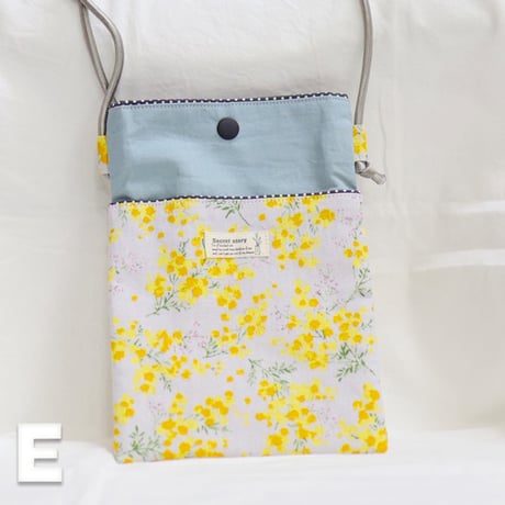 《handmade》スマホショルダーポーチ