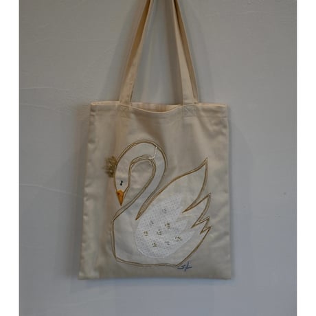 raha swan bag