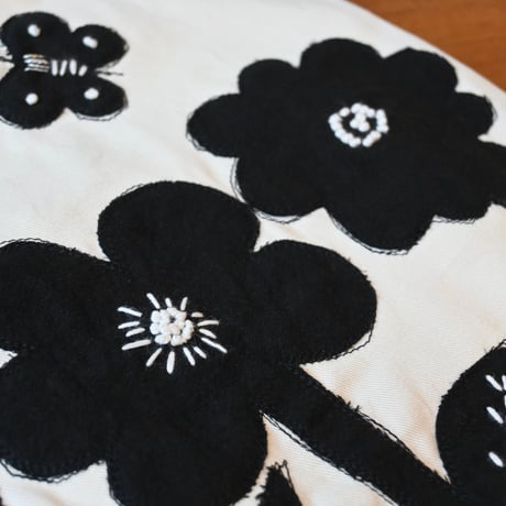 raha flower applique bag