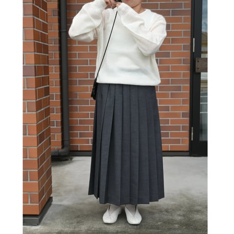 HAU pleated skirt  'Lycee' chacoal