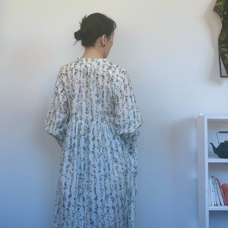 pot and tea no-collar long one-piece creme