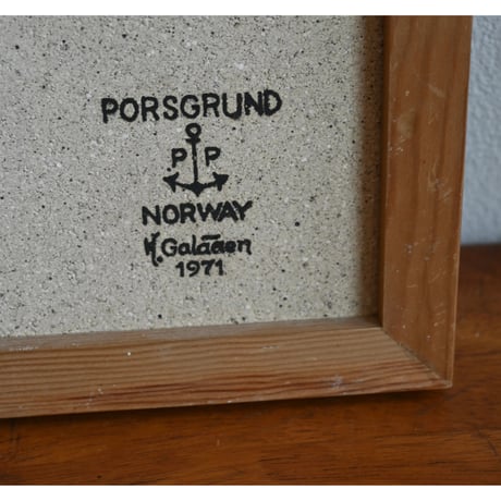 Porsgrund Ruffled Gouse(オオライチョウ）wall plaque