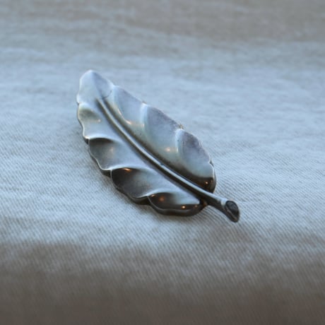 VIntage  sterling silver TEKA leaf brooch