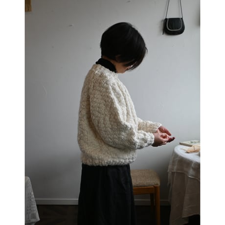 odnu T-T Yarn sweater