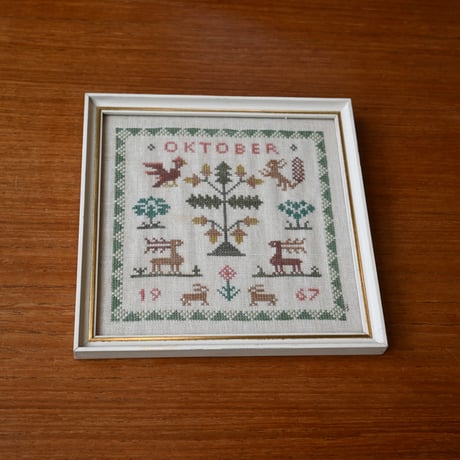 Vintage danish fremme emboridery tapestry 'October'