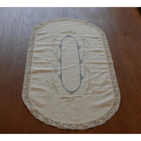 vintage  table runner with seagull motif