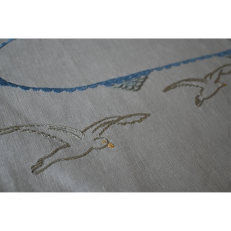 vintage  table runner with seagull motif