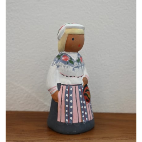 Swedish costume girl 'HALLAND'