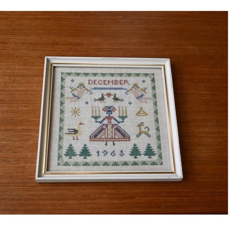 Vintage danish fremme emboridery tapestry 'December'