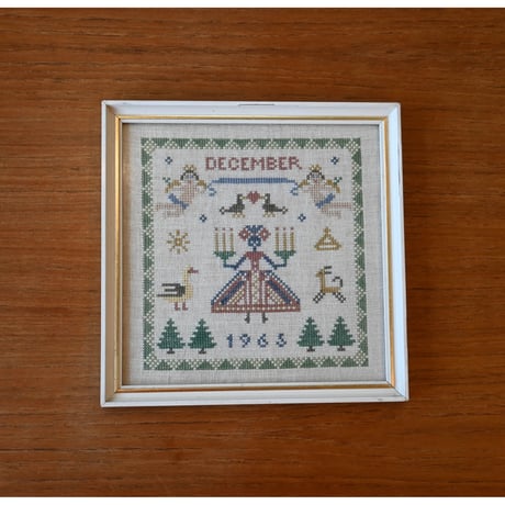 Vintage danish fremme emboridery tapestry 'December'