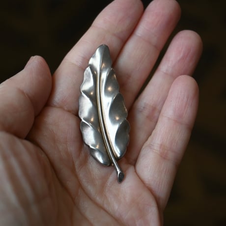 VIntage  sterling silver TEKA leaf brooch