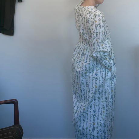 pot and tea no-collar long one-piece creme