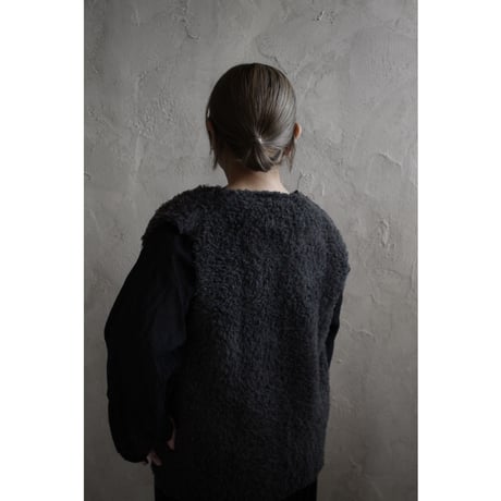 baby alpaca vest / evam eva