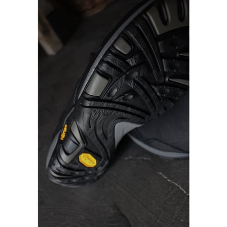Pami / dansko
