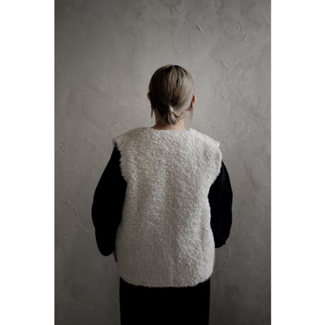 baby alpaca vest / evam eva
