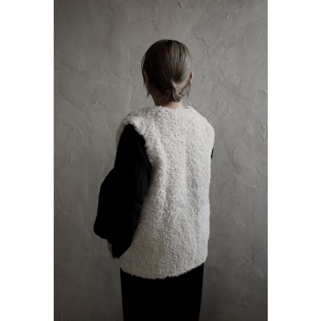 baby alpaca vest / evam eva