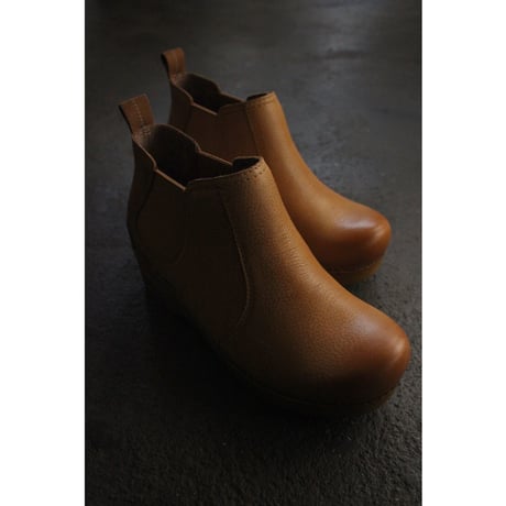 FRANKIE / dansko