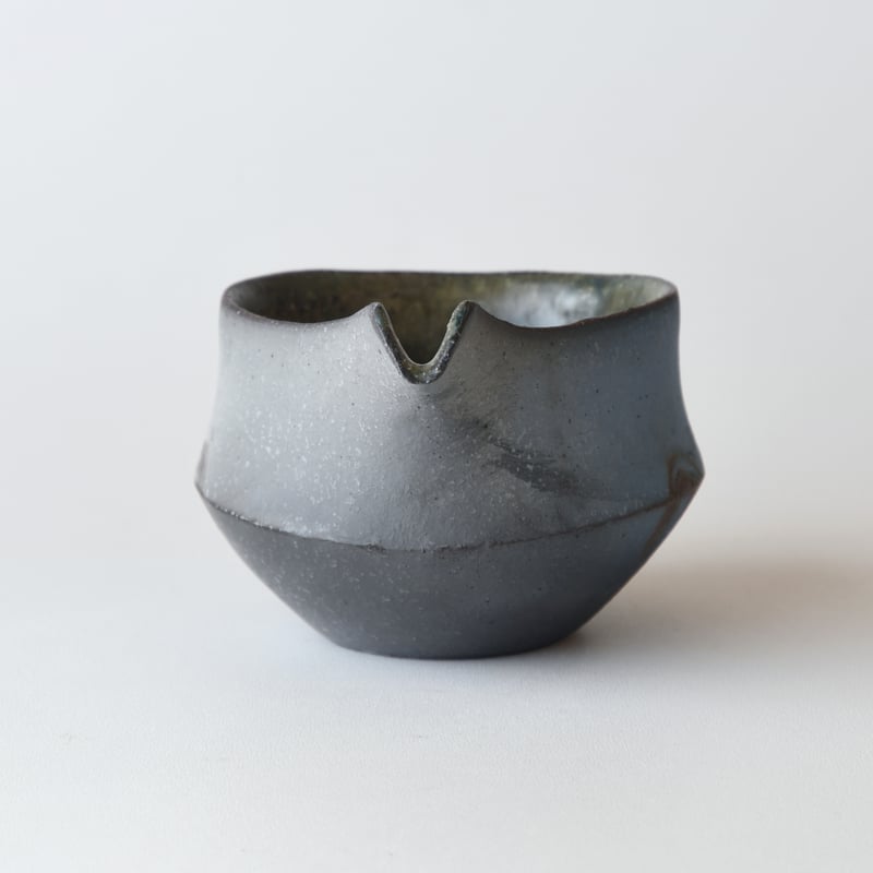 廣川温：炭化 酒器 /H-25 | 市之倉さかづき美術館 ギャラリー宙