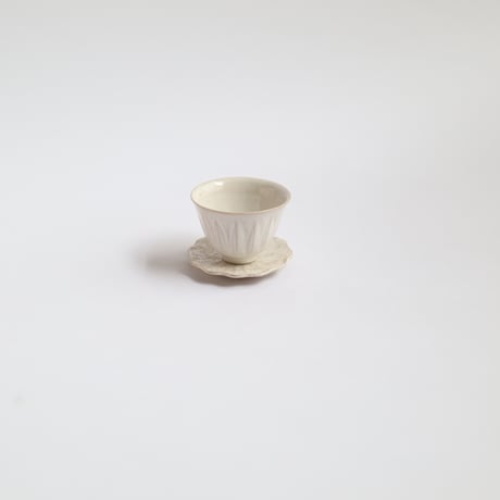 田中直純　陽刻蓮弁茶杯