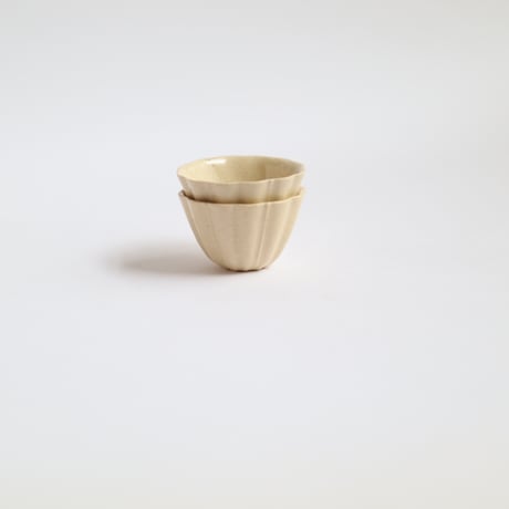 田中直純　貫入釉フリル茶杯