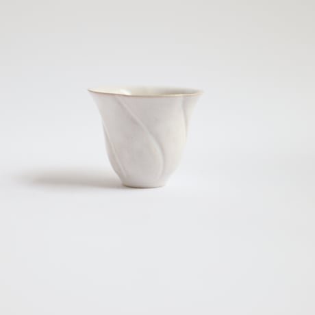 田中直純　ねじり輪花茶杯