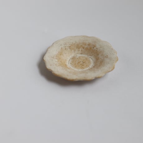 田中直純　輪花茶托