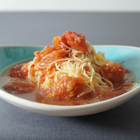 無農薬栽培トマトの冷製パスタソース