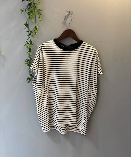 バックリボンボーダートップス・全2色(￥6,490)