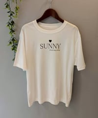 サニーロゴTシャツ・全3色(￥7,590)