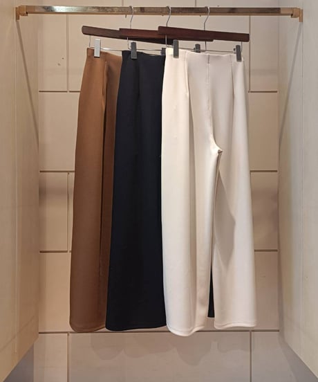 アクアスーティングロングワイドパンツ・全3色(￥10,780)