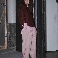 【LE MELANGE】　サテンタックパンツ　10月中旬～10月下旬入荷