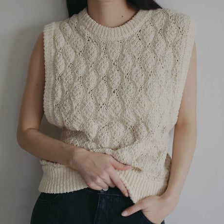 anuke | STORES
