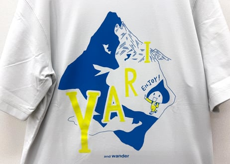 【YARI柄】and wander × 鈴木ともこ コラボTシャツ