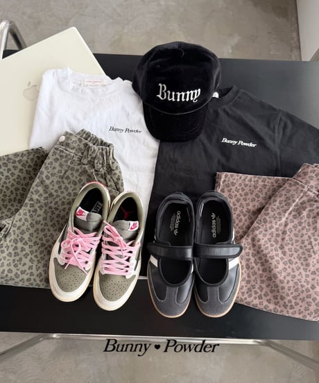 9[予約]bunny powder bunny t-shirt