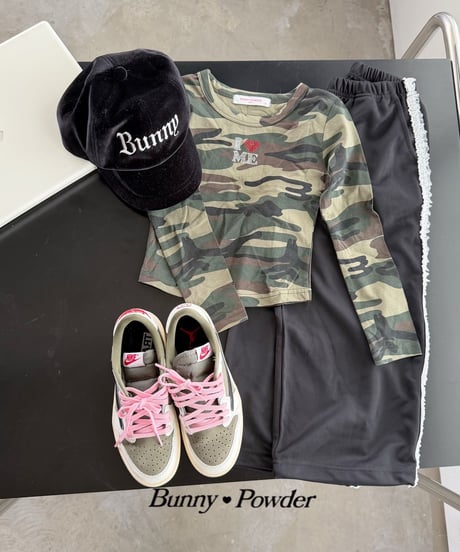 27[予約]bunny powder karina t