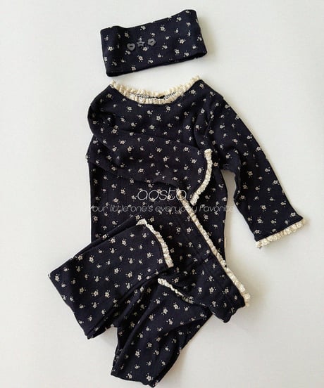 1[予約]Aosta camellia leggings